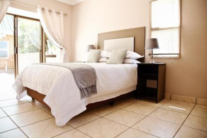 12 On Top Guesthouse - thumb 3