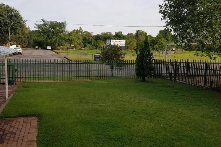 Roamers Rest - thumb 1