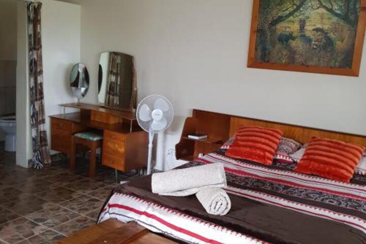 Roamers Rest - thumb 5