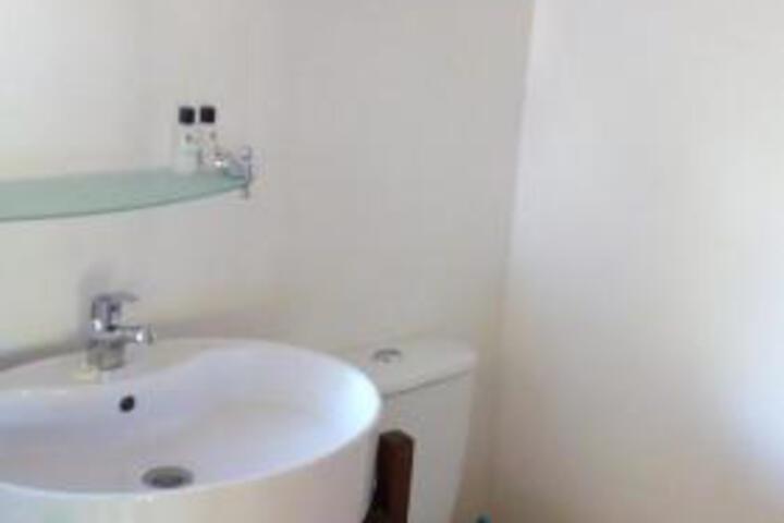 Golden Candle Guest House - thumb 4