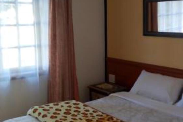 Golden Candle Guest House - thumb 7