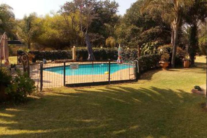 Golden Candle Guest House - thumb 6