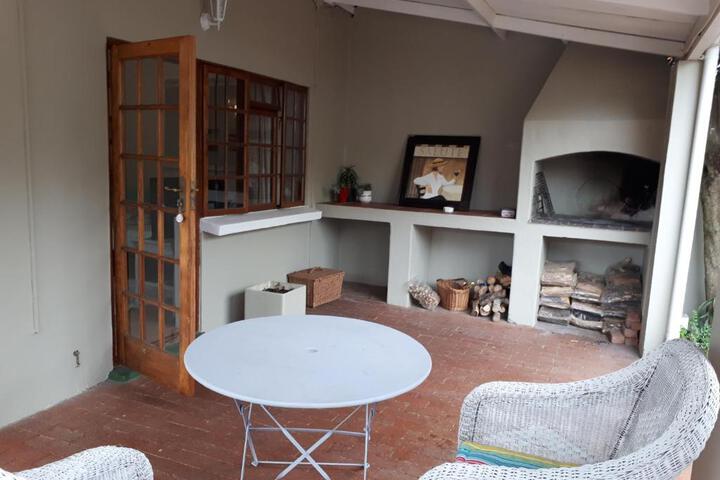 Lavender Garden Cottage - thumb 1