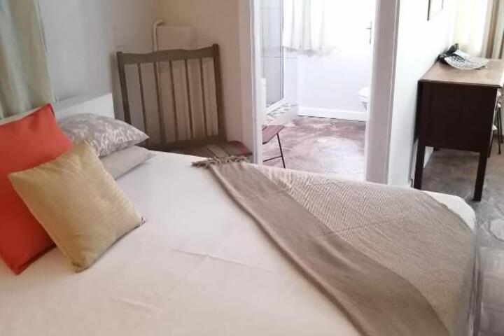 36 Mount Road Guesthouse & Self Catering - thumb 3