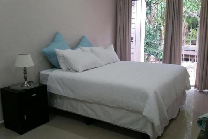 Porpoise Lodge - thumb 5