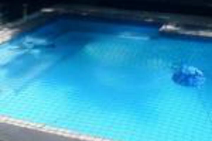 Porpoise Lodge - thumb 0