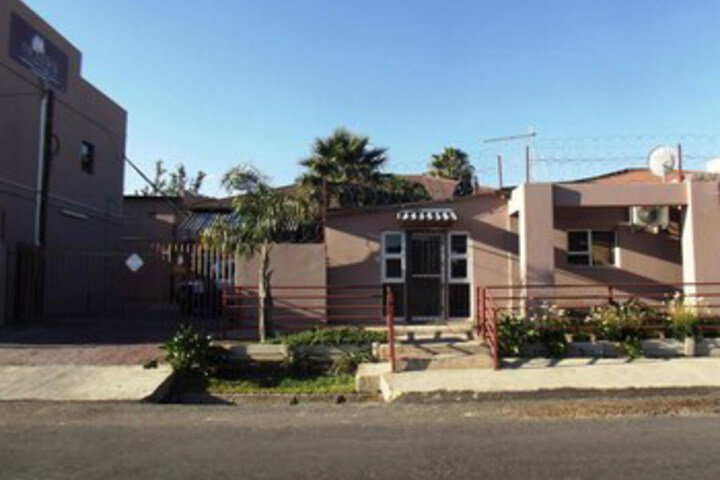 In-Town Guest Lodge Parys - thumb 0