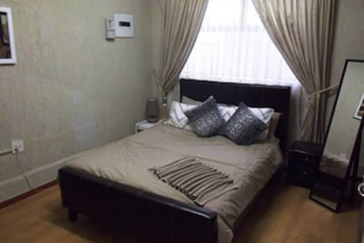 In-Town Guest Lodge Parys - thumb 6