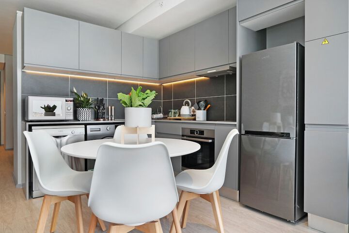 117 On Strand 1506 - thumb 3