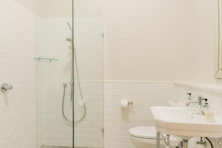 Bonne Esperance Studio Apartments - thumb 4