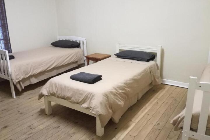 Paarl Backpackers - thumb 5