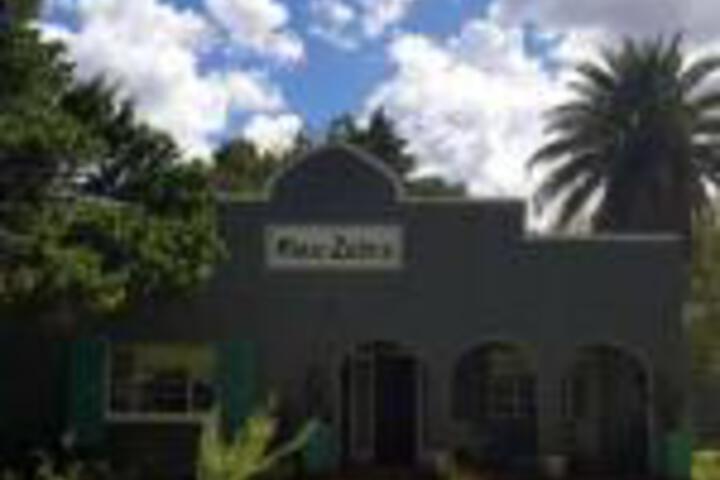 Nieu Zebra - thumb 0