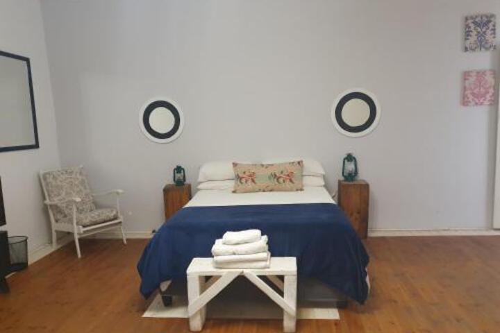 Nieu Zebra - thumb 1