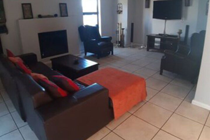 Schapen In Langebaan Country Estate - thumb 0