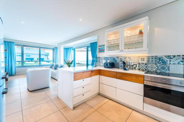 101 Bermuda Luxury With Magnificent Ocean Views - thumb 3