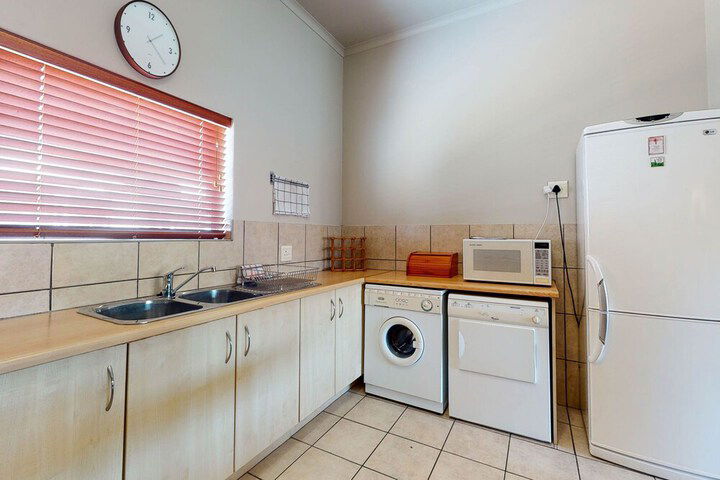 Diaz Beach Villa - thumb 1