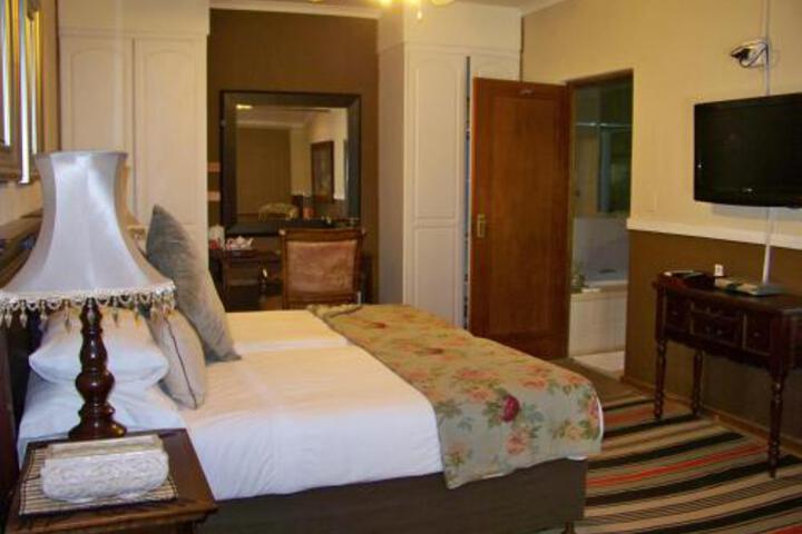 Linga Longa Guest House - thumb 6