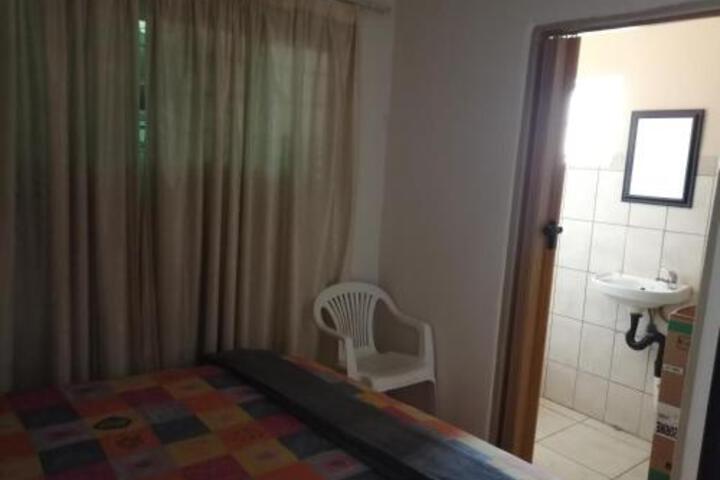 Home Away From Home Edenvale - thumb 3