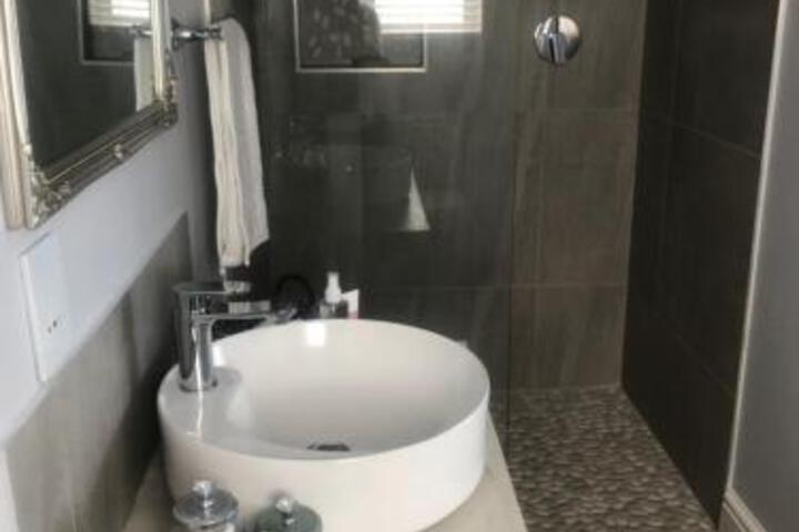 Chartwell House - thumb 4