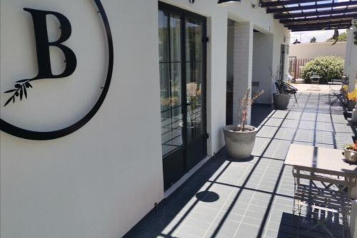 Beautiful Betty B & B - thumb 7