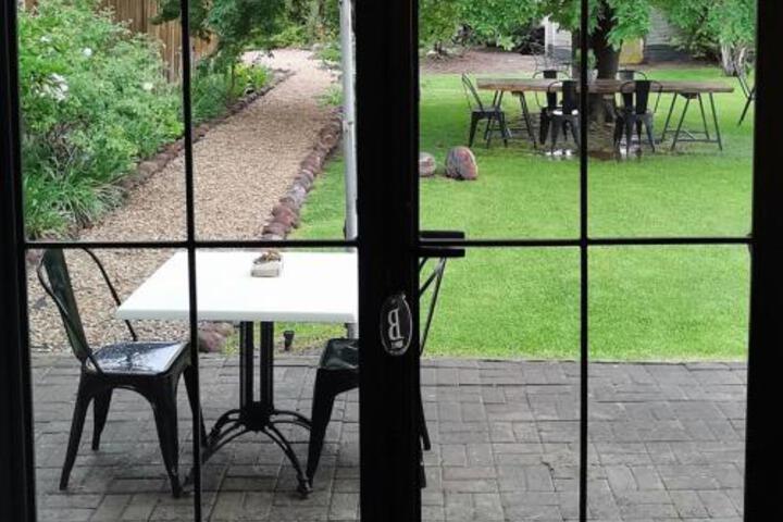 Beautiful Betty B & B - thumb 4