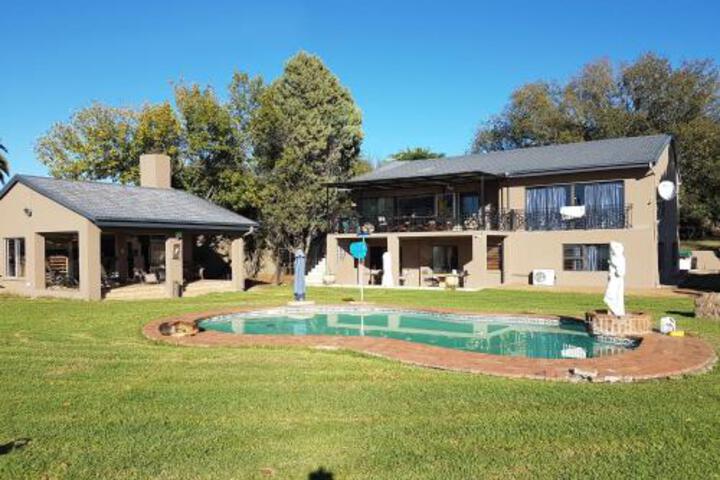 Vaaldam Executive Retreat - thumb 0