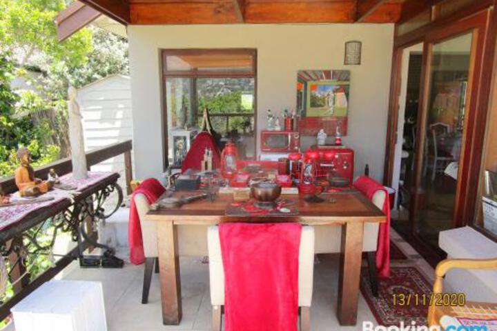 Studio On Hout Bay - thumb 3