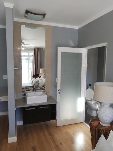 Seaforth Holiday Apartment B - thumb 1