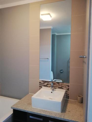 Seaforth Holiday Apartment B - thumb 3