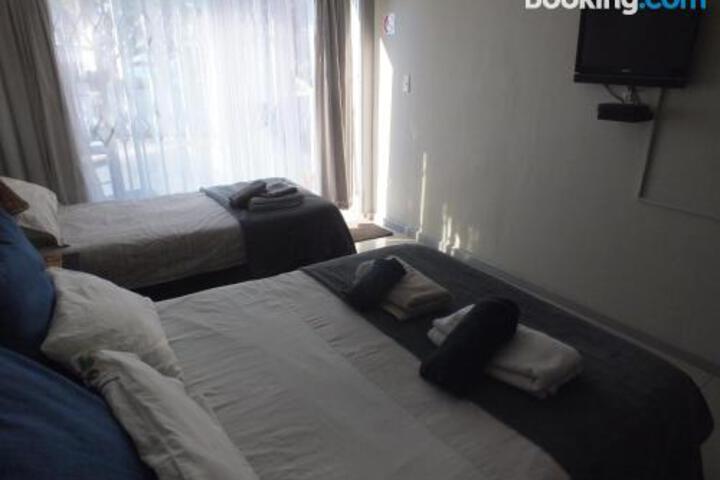 AtAloha Beach Guest House PE - thumb 4