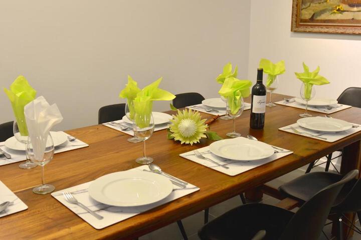 Villa Honeysuckle Luxury 4 Bedroom - thumb 6