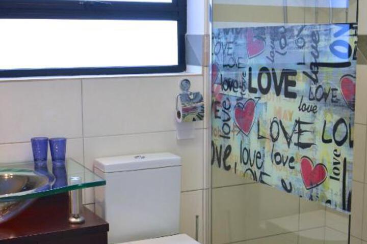 Villa Honeysuckle Luxury 3 Bedroom - thumb 5