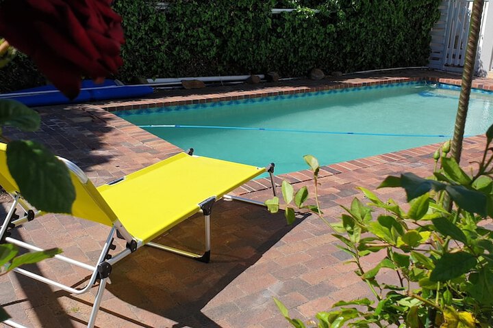 Small Cottage With Sep Bedroom, En-suite Bathroom, Eating Room With Kitchenet - thumb 7