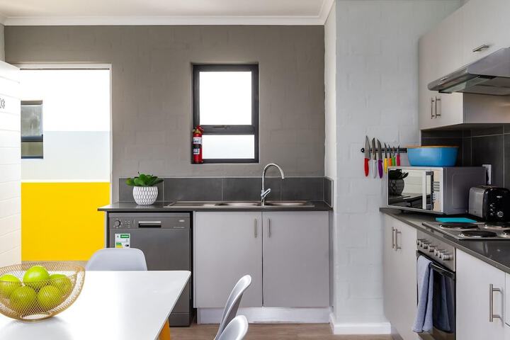 WINK Eaton Square - thumb 2