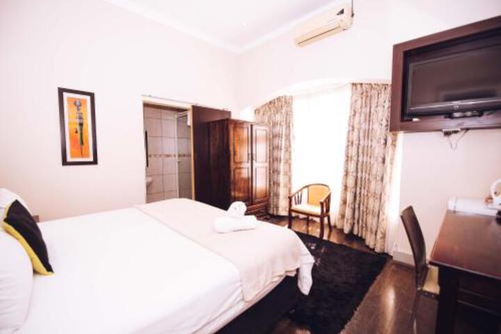 New England Guest House By Ilawu - thumb 5