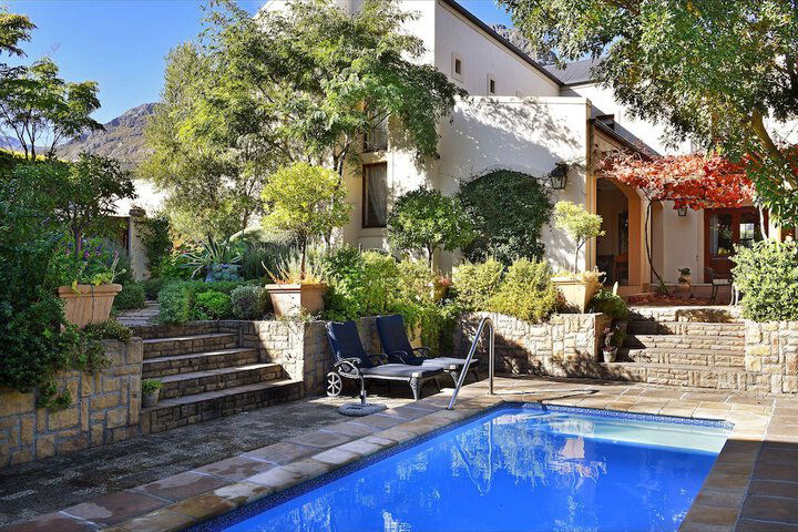 Petit Plaisir Is A Romantic Self-catering Cottage On The Side Of The Village - thumb 7
