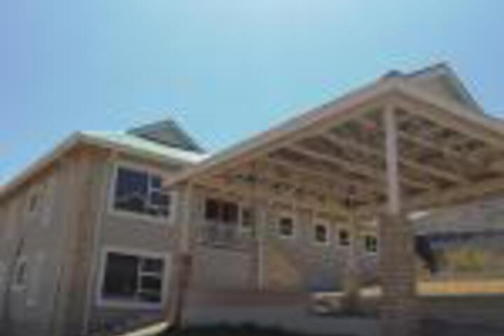 Rayner S Villa - thumb 0