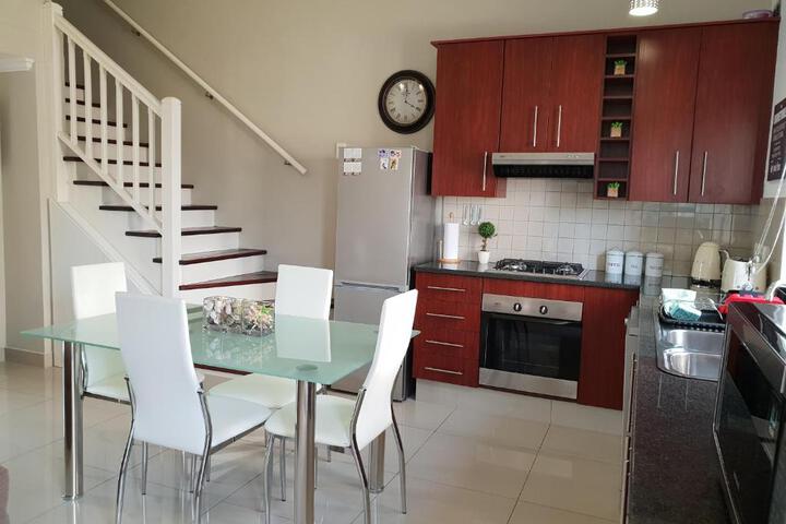 Waterfront Lagoon Terrace Nr - thumb 4