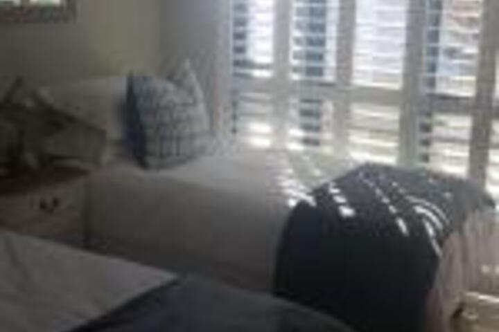 Waterfront Lagoon Terrace Nr - thumb 0