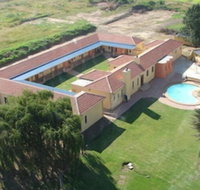 Willow Lane Country Lodge - Accommodation Africa