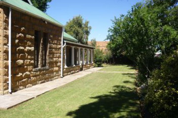 Oak Tree Lodge Ladybrand - thumb 1
