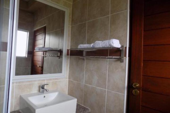 Margate Beach Lodge - thumb 6