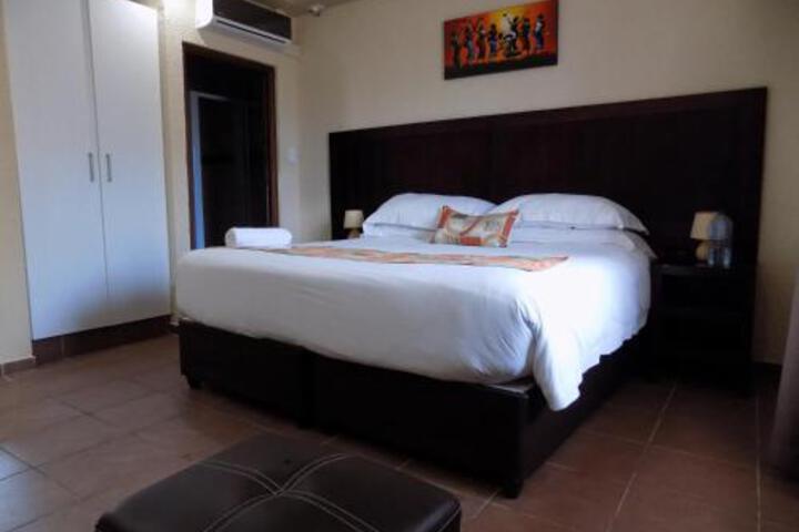 Margate Beach Lodge - thumb 3