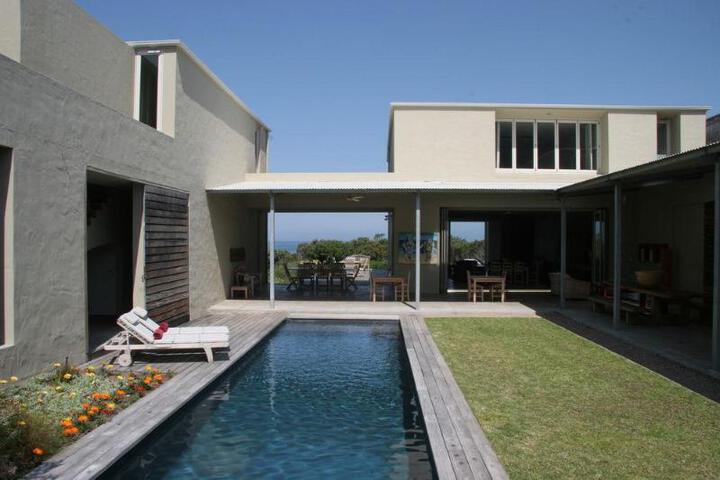 African Pride Mosselberg On Grotto Beach - thumb 1