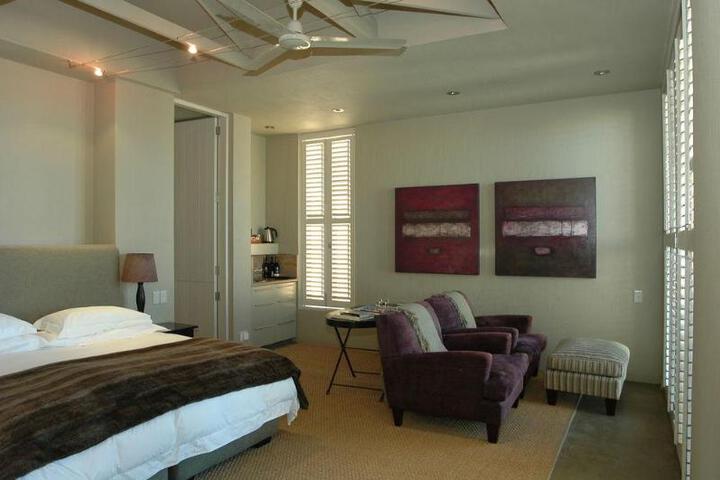 African Pride Mosselberg On Grotto Beach - thumb 2