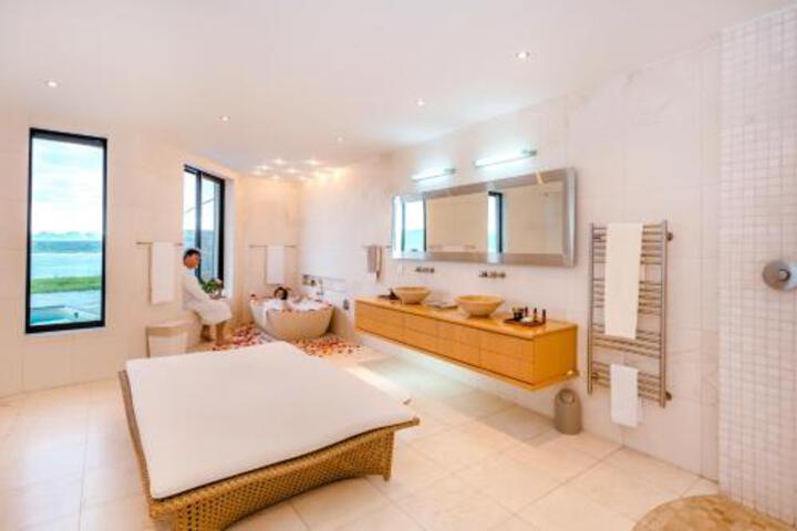 The Grand View Luxury Villa - thumb 5