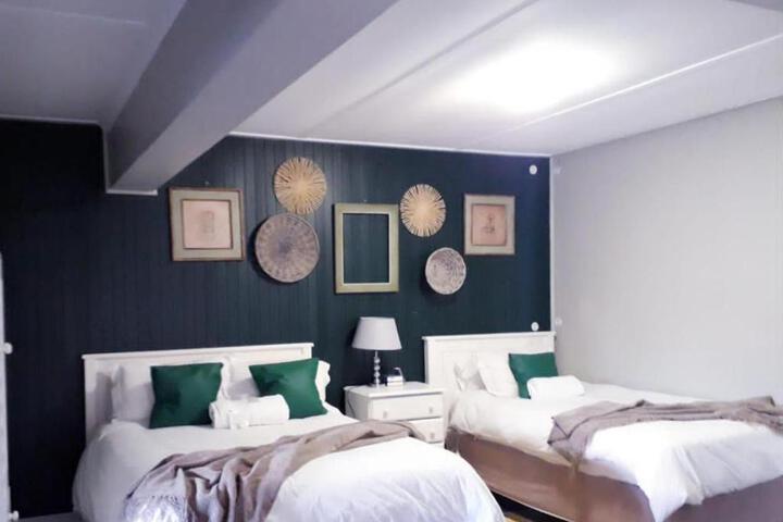 4 Elements Lodge - thumb 4