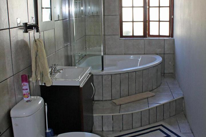 4 Elements Lodge - thumb 2