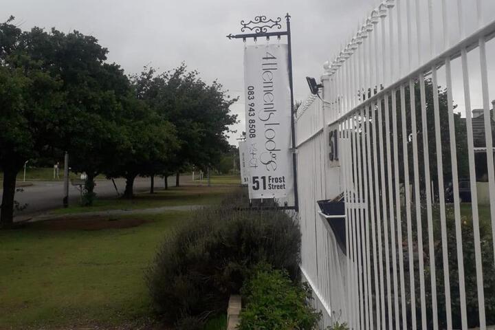 4 Elements Lodge - thumb 6