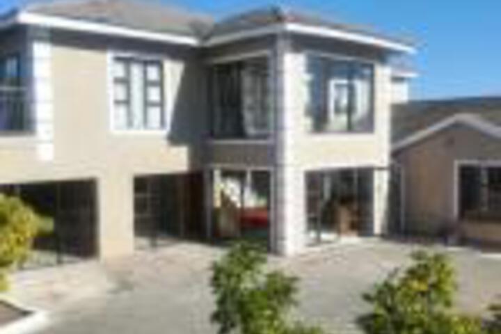 Bayside Guesthouse - thumb 0